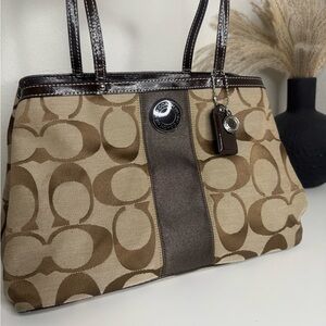 Coach Signature Carryall Satchel Handbag, model J1276-F19190 vintage y2k